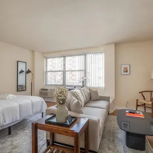 Apartment Classic Dt 1br With View By Zencity